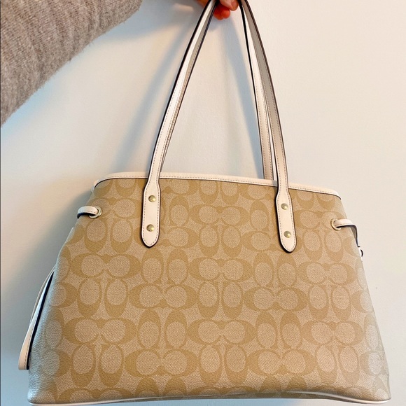 Coach Tote Bag - Picture 2 of 4